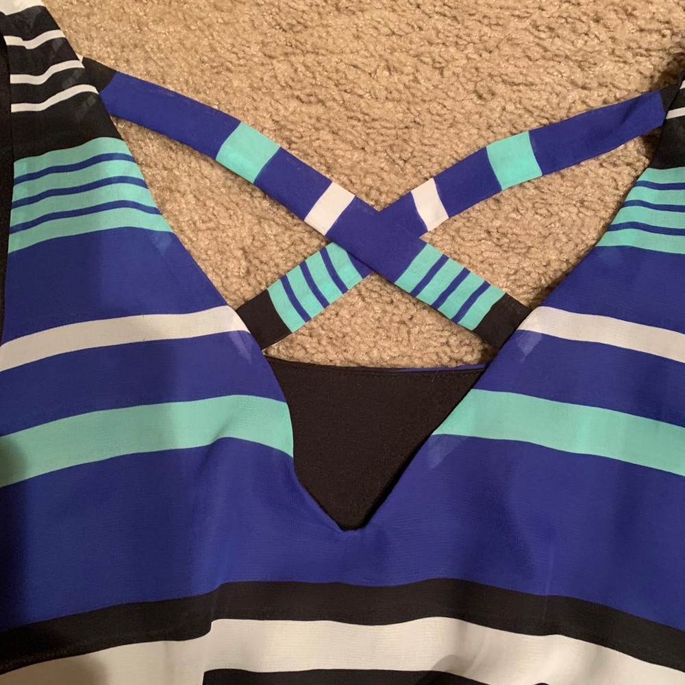 Dress - Picture 4 of 4